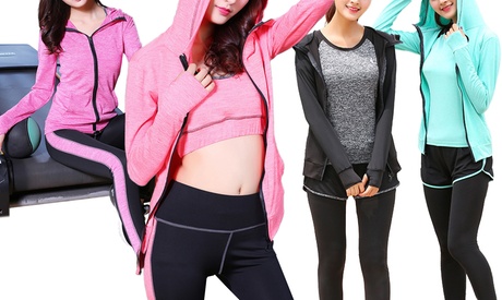 Ensemble de survêtement avec brassière, pantalon court, pantalon long, t-shirt et sweatshirt