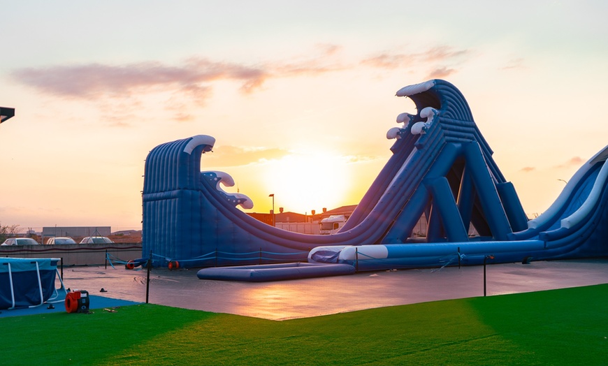 Image 3: Parque acuático Wow: entrada para niño o adulto, junto al C.C. Bonaire