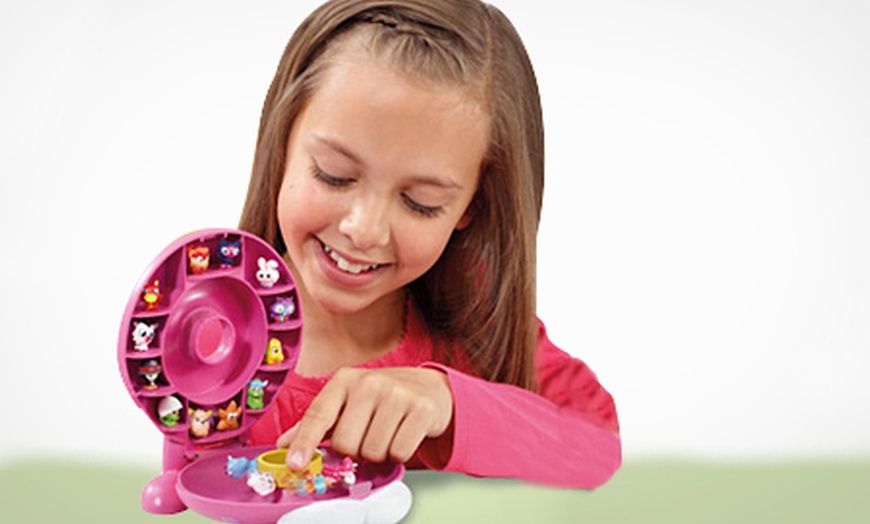 Image 3: Moshi Monsters Case and Models