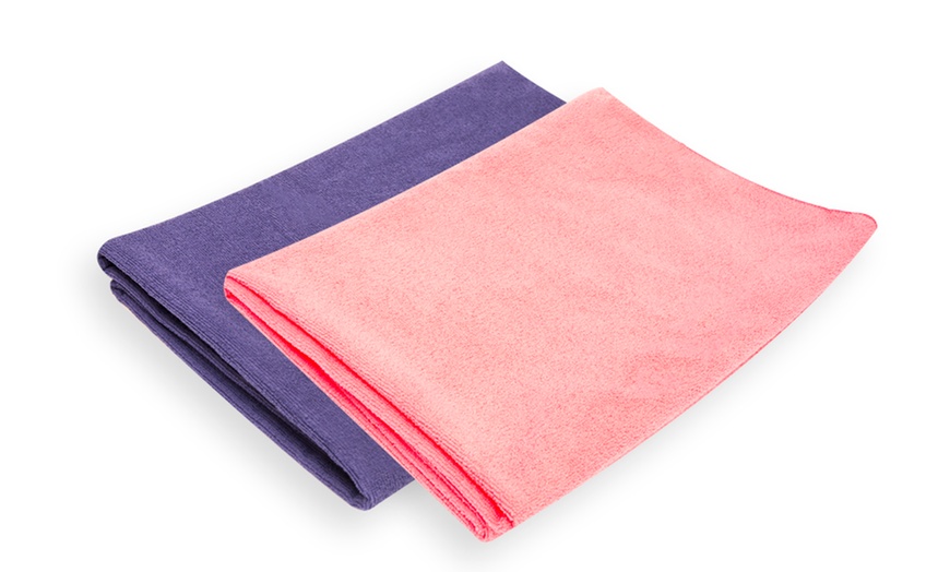 Image 1: Microfibre Travel Towels