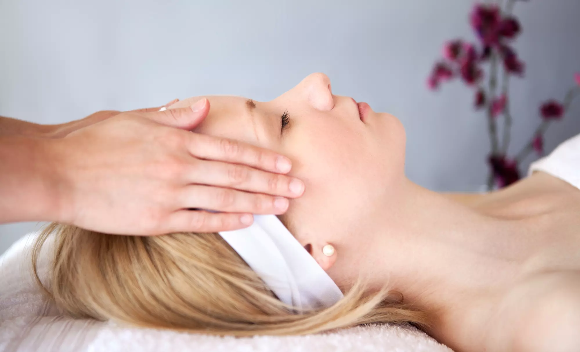 One or Two 60-Minute Relaxation Massages at Beau Skincare Clinic (Up to 51% Off) - Primary Image