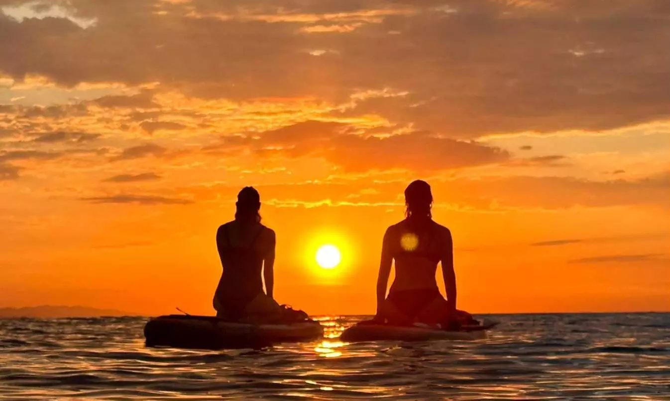 Paddle surf al amanecer con fotos para 1, 2 o 4 personas