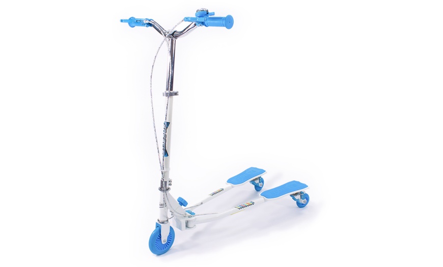 Image 2: Tobar Scissor Scooter