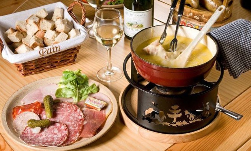 Image 1: Fondue au choix au restaurant Casimodo