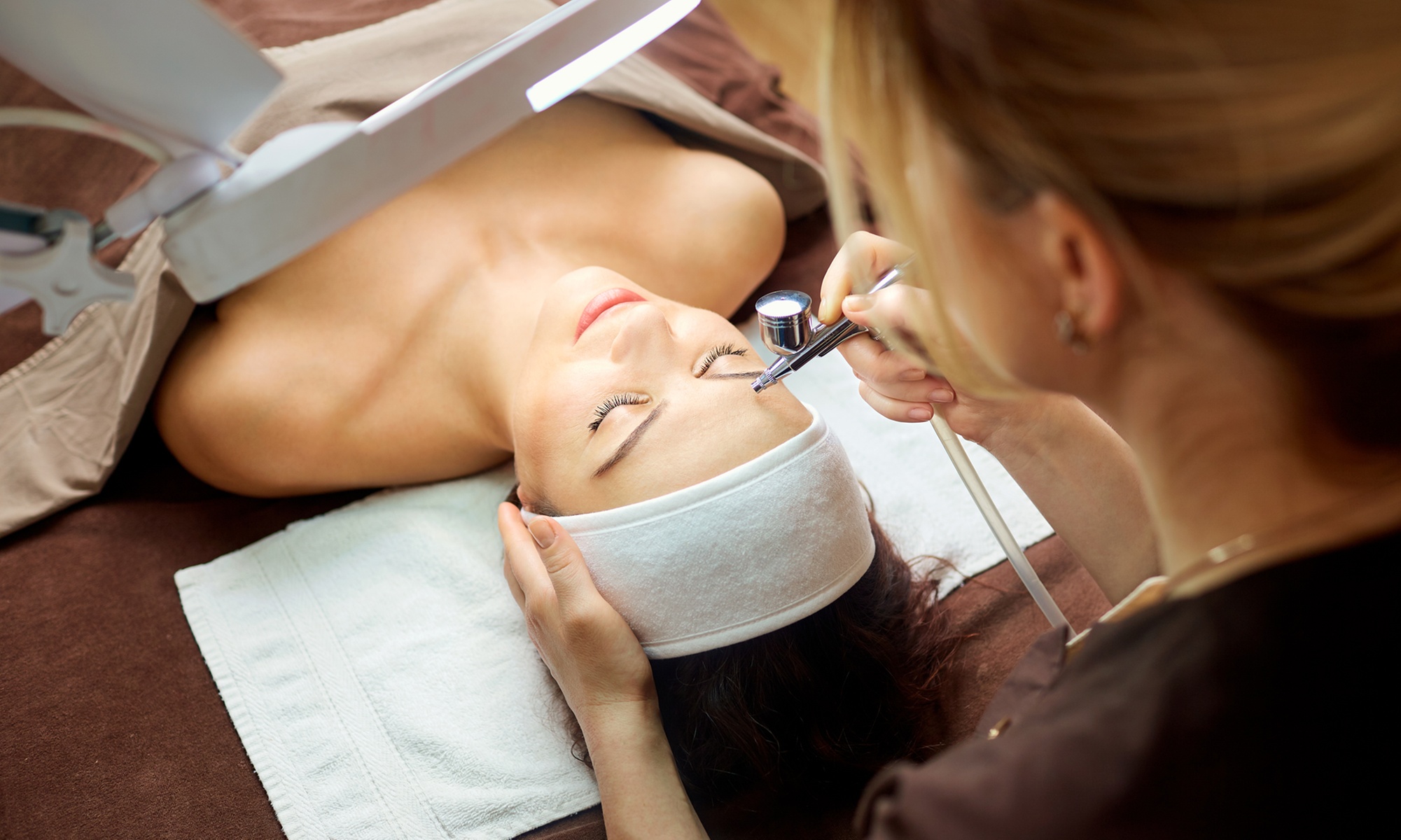 Revitalize your Skin: Deep cleaning Facial with Led Mask or Microderma