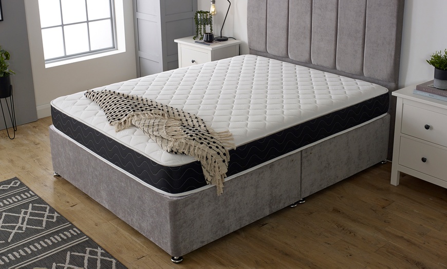 Image 5: Black Quilted Wavy Spring Memory Foam Mattress