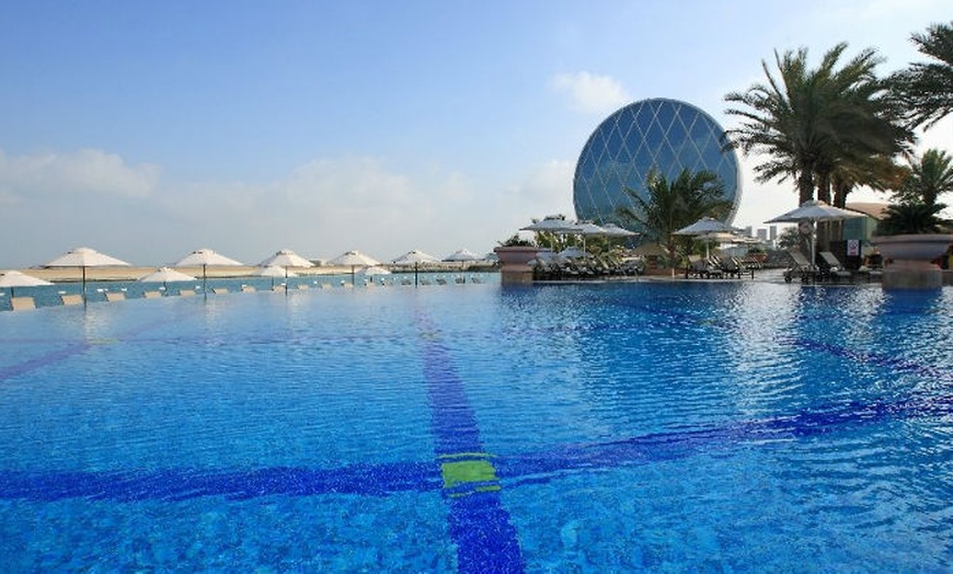 Image 5: Beach+pool @ Al Raha Beach Hotel