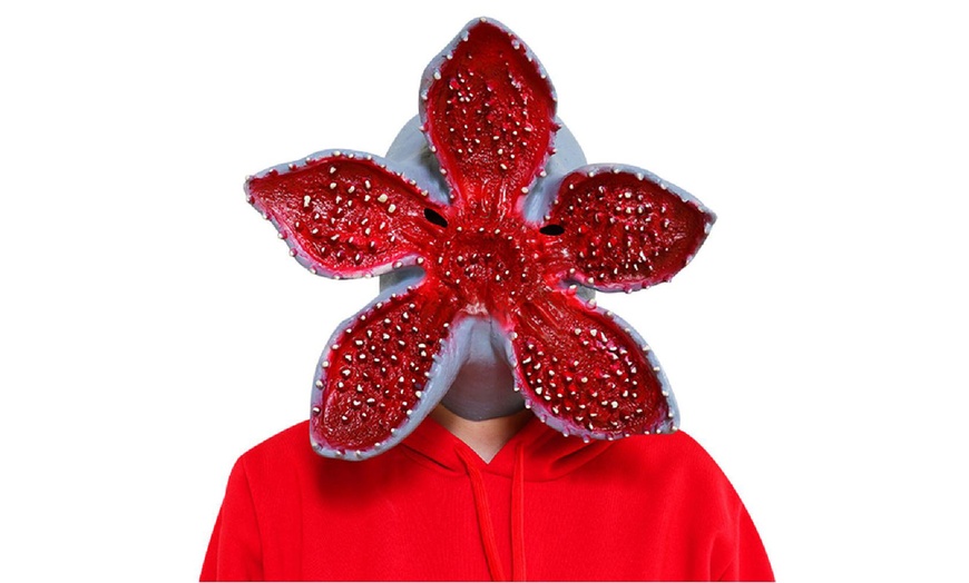 Image 6: Stranger Things-Inspired Demogorgon Halloween Mask