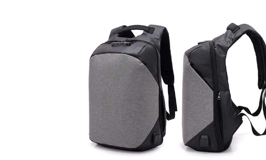 Image 3: Anti-Theft USB Port Backpack 