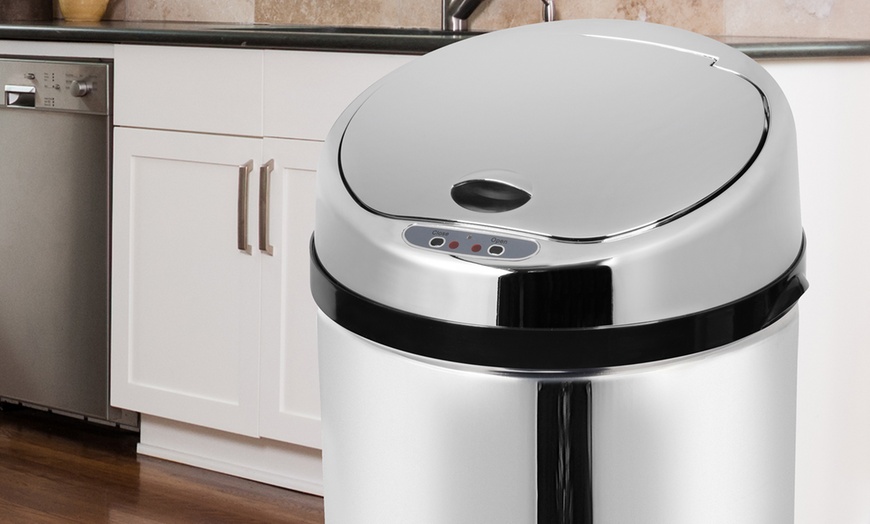 Image 16: Morphy Richards Sensor Bin 50L