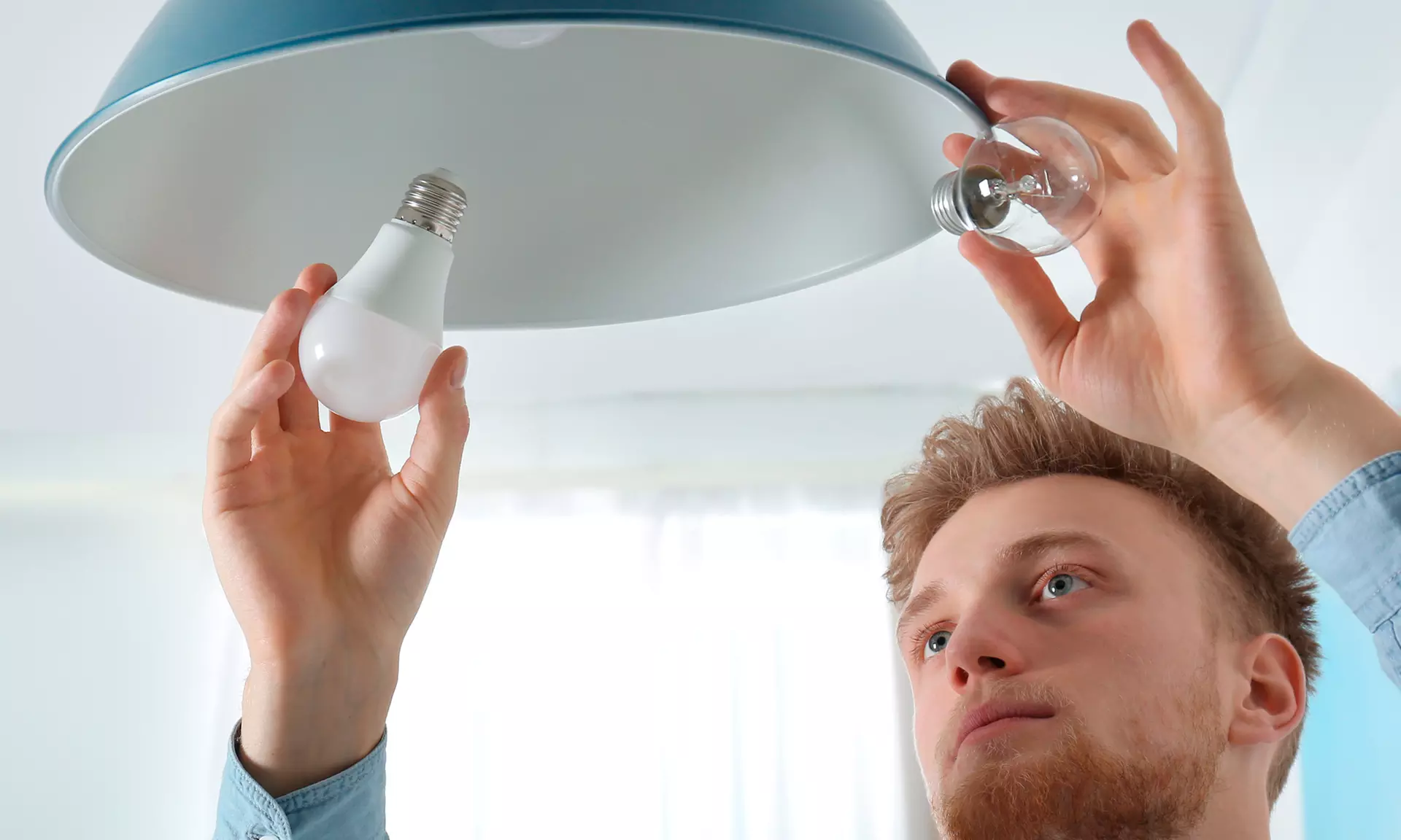 1 ou 2 ampoules à LED RGB Wifi 10071 - Primary Image