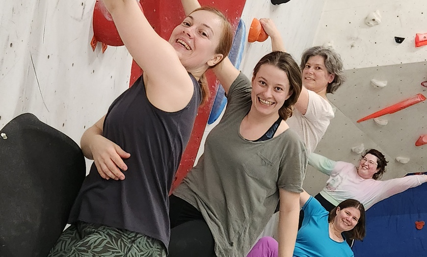 Image 2: Tageskarte für Bouldern / Grundlagenkurs im Bouldern inkl. Leihschuhe