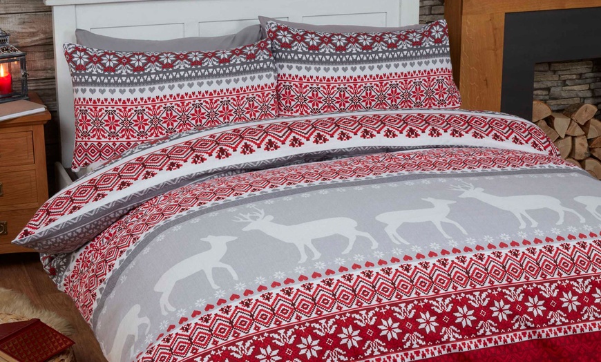 Image 2: Clearance Flannelette Duvet Sets
