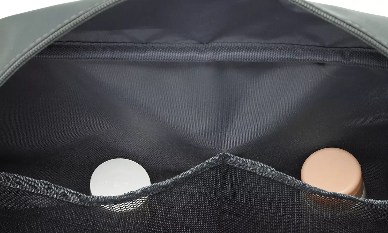 Wasserabweisende Reisetasche mit Kulturbeutel