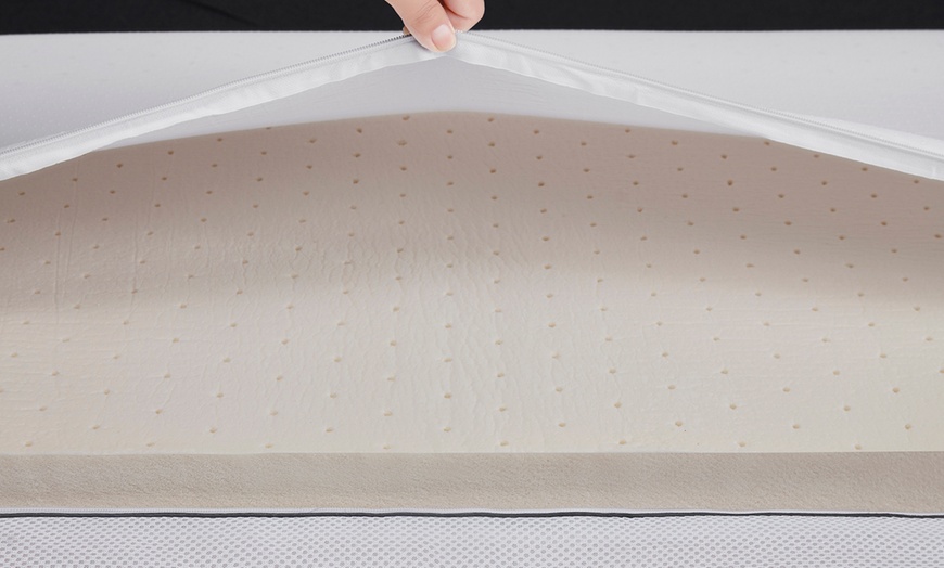 Image 6: Latex Mix Mattress with Gel Particles