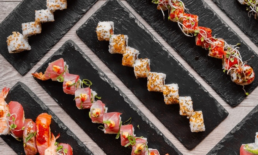Image 2: Menú japonés fusión Sushikaya o Hoki con entrante, sushi y bebida