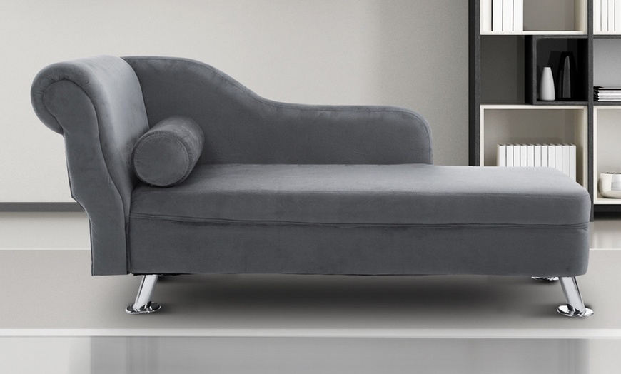 Image 9: Chaise Lounge