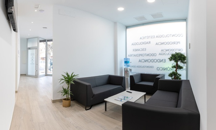 Limpieza bucal con pulido y fluorización y opción a blanqueamiento