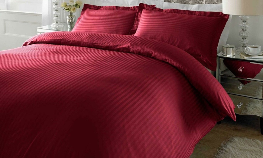 Image 8: Pure Cotton 300TC Hotel-Quality Bed Linen