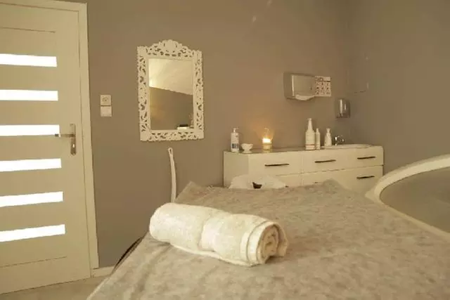 Godzinny masaż relaksacyjny lub klasyczny masłem shea dla 1-2 osób