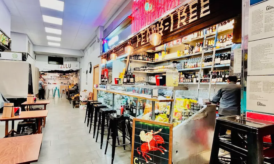 Menú degustación de autor para dos personas con 3 o 4 pasos y 3 o 4 vermuts en Don Guindo Vermutería - Second Medium