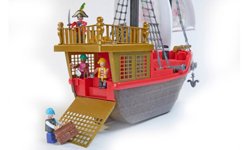 Image 4: Toy Castle or Pirate Ship Playset