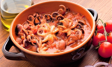 ⏰ Menu napoletano con vino per 2 o 4 persone al ristorante Fratelli Scarpetta (sconto fino a 52%). Prenota&Vai!