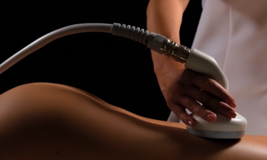 Image 1: Optim8 Health: T-Shape 2 Sculpting & Red Light for Toning & Contour