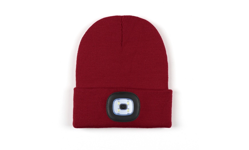 Image 8: Knitted Hat with USB-Powered LED Light