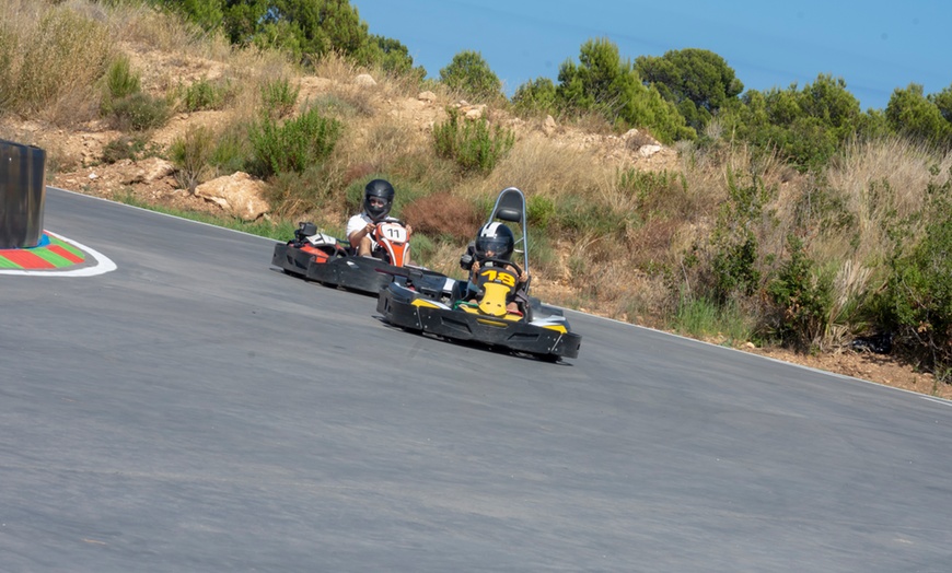 Image 6: Tandas libres o Gran Premio en Karting Calafat