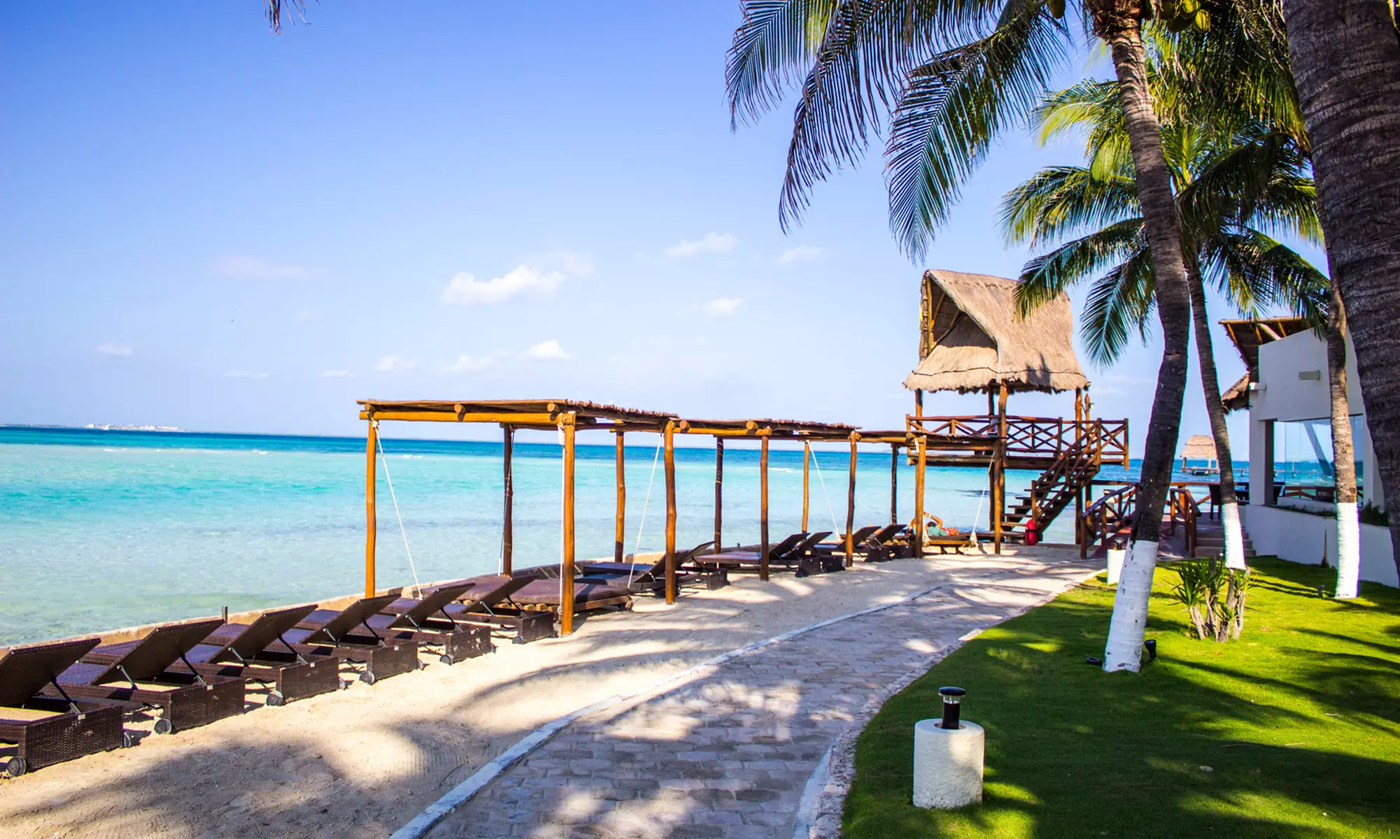 ✈ 3- or 5-Night All-Inclusive Mia Reef Isla Mujeres. Price is per Person, Based on Two Guests per Room. - Primary Image