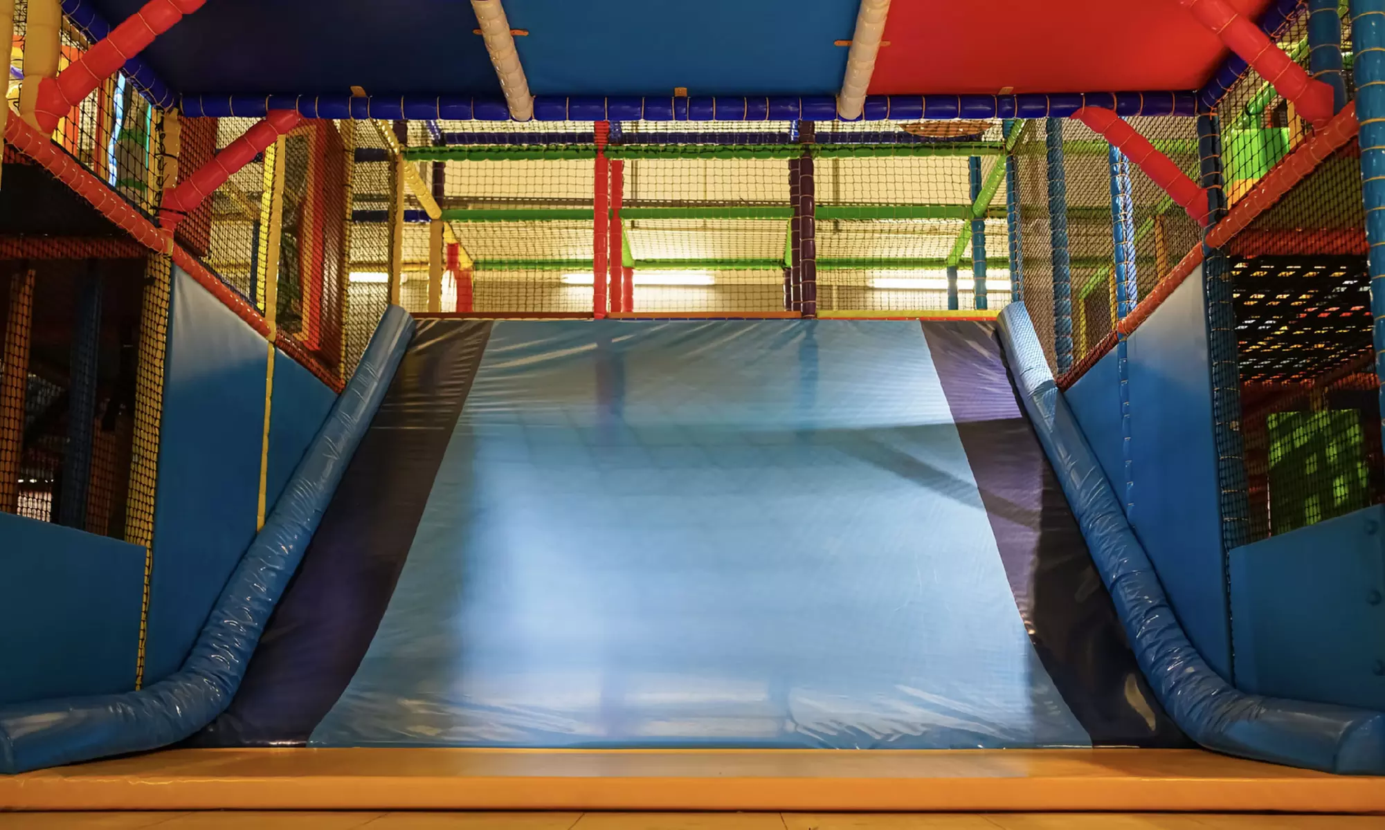 Tageskarte für den Indoorspielpark Maxiland für 1-2 Erw- & 1-2 Kinder