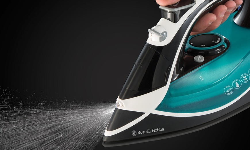 Image 2: Russell Hobbs Supreme Steam Iron