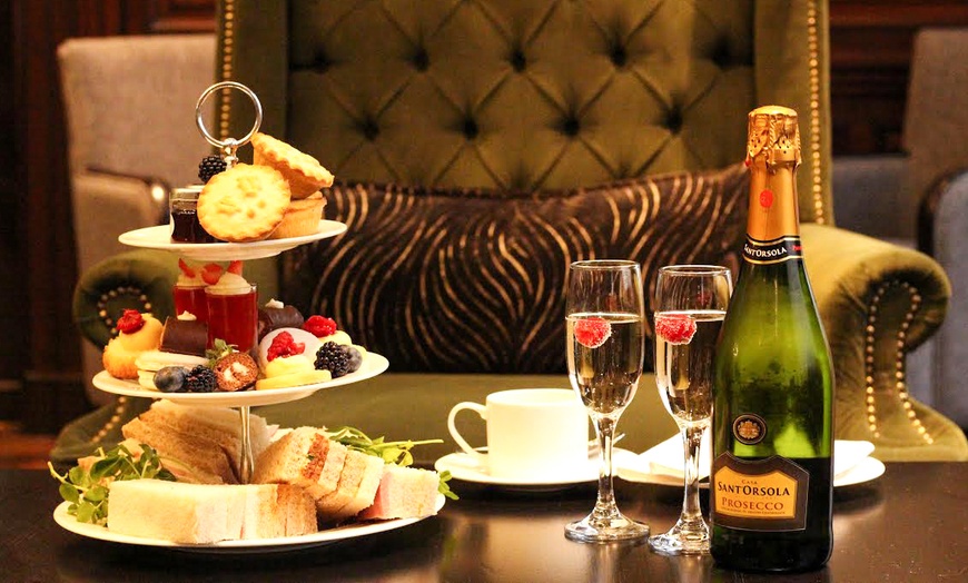 Image 3: Prosecco Afternoon Tea for Two