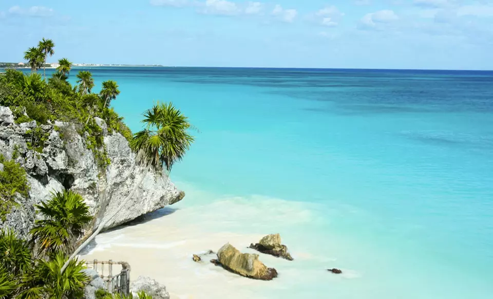 3- or 4-Night Stay with Beach-Club Access and Daily Breakfast at Hotel El Punto in Playa del Carmen, Mexico - Primary Image