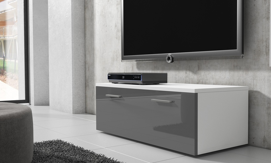 Image 4: Boston TV Unit