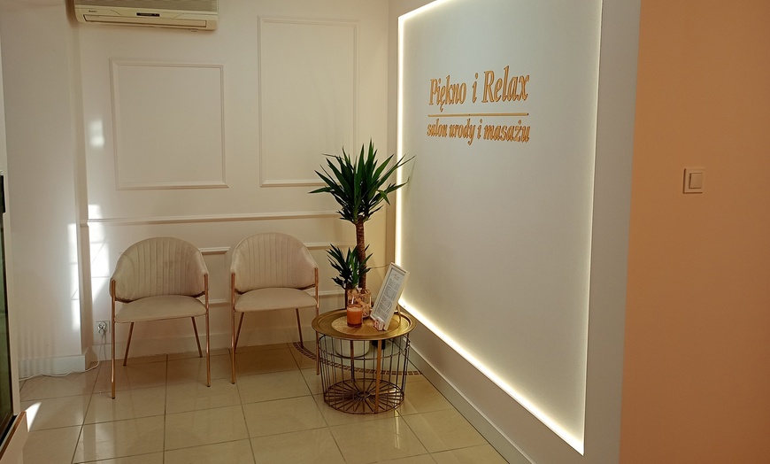 Image 7: Manicure i pedicure hybrydowy i więcej opcji w nowym salonie