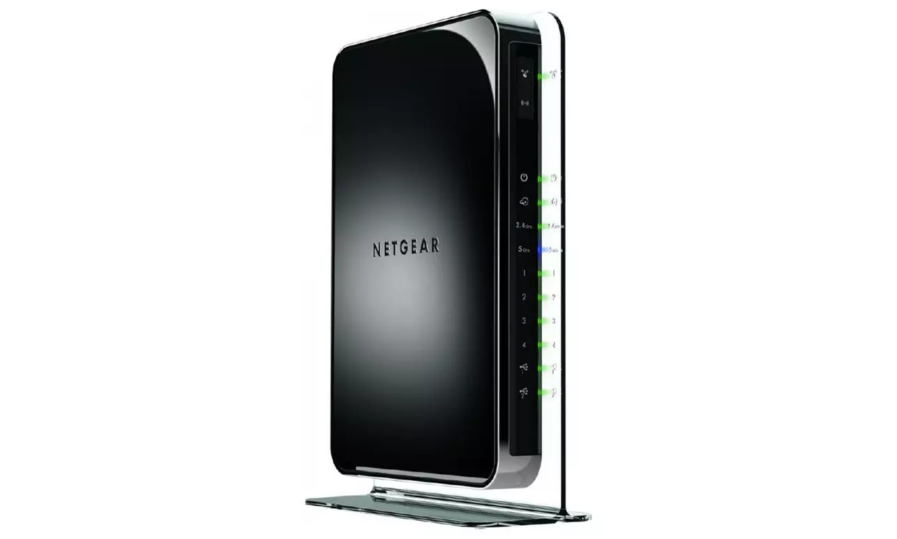 Netgear N900 Wireless Internet Router (Manufacturer Refurbished) - Primary Image