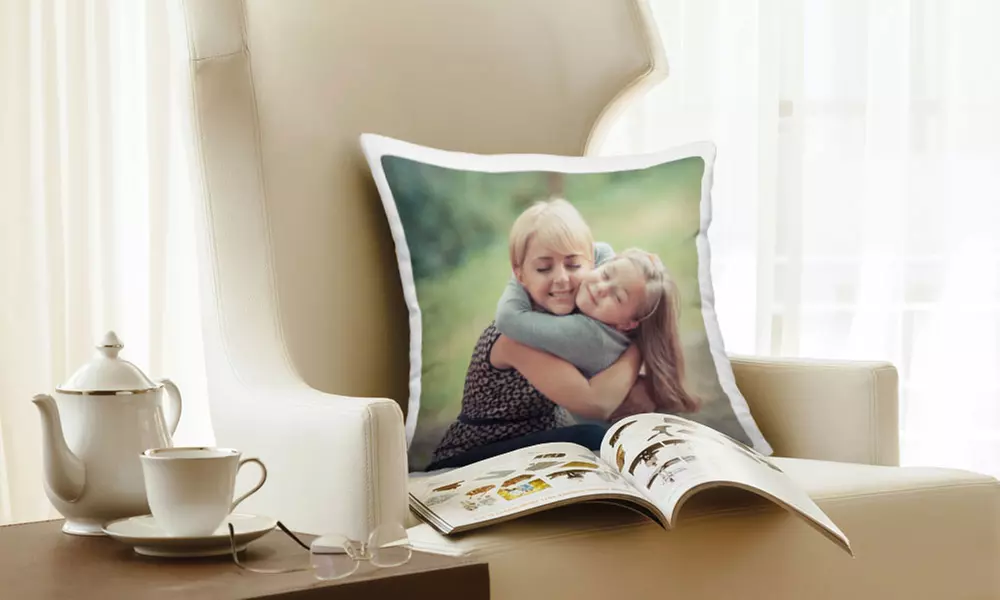 Personalisierbares Foto-Kissen (78% sparen*) - Second Medium