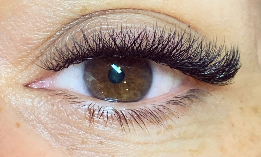 Image 1: Rabatt auf Wimpernverlängerungen bei MS Lashes & Brows