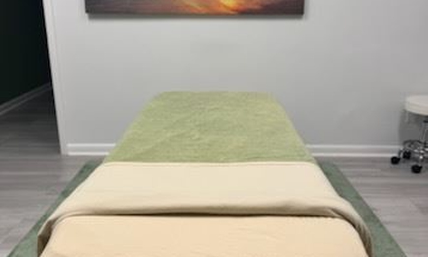 Image 7: One or Couples 60 or 90 Minute Deep Tissue Massage + Aromatherapy 