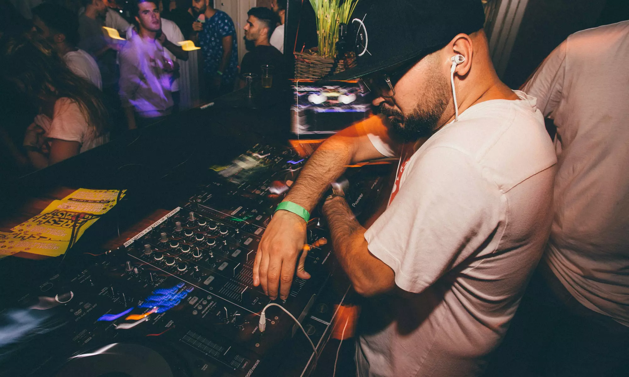 Entrada con 4 cócteles y show de baile en Circus Alcalá