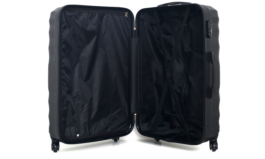 Image 45: Hero Set of Three Suitcases