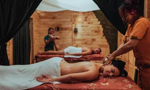 Orientalny relaks: masaże dla 1 osoby lub rytuał dla dwojga w 5 salonach Bangkok Masaż Tajski & Spa (do-14%)