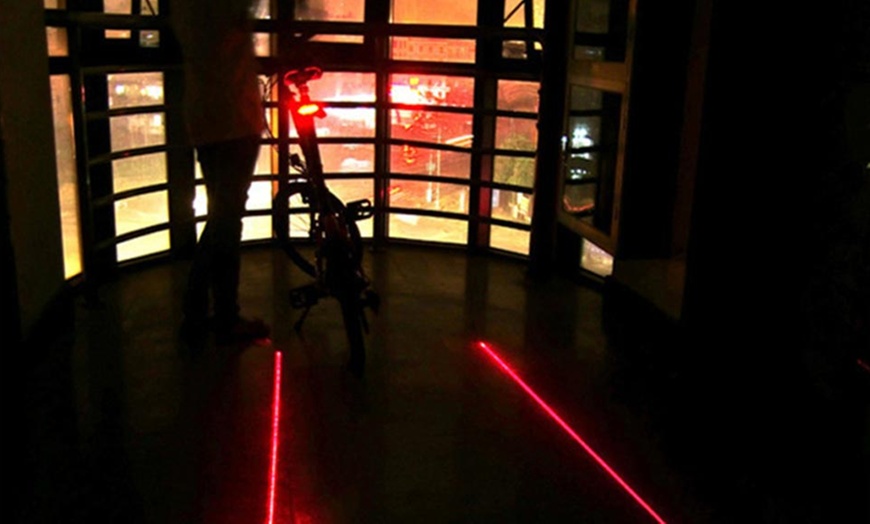 Image 2: Fanale posteriore bici con 5 LED