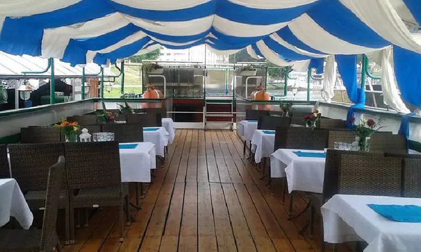 Rejs widokowy statkiem po Krakowie dla 1-4 osób