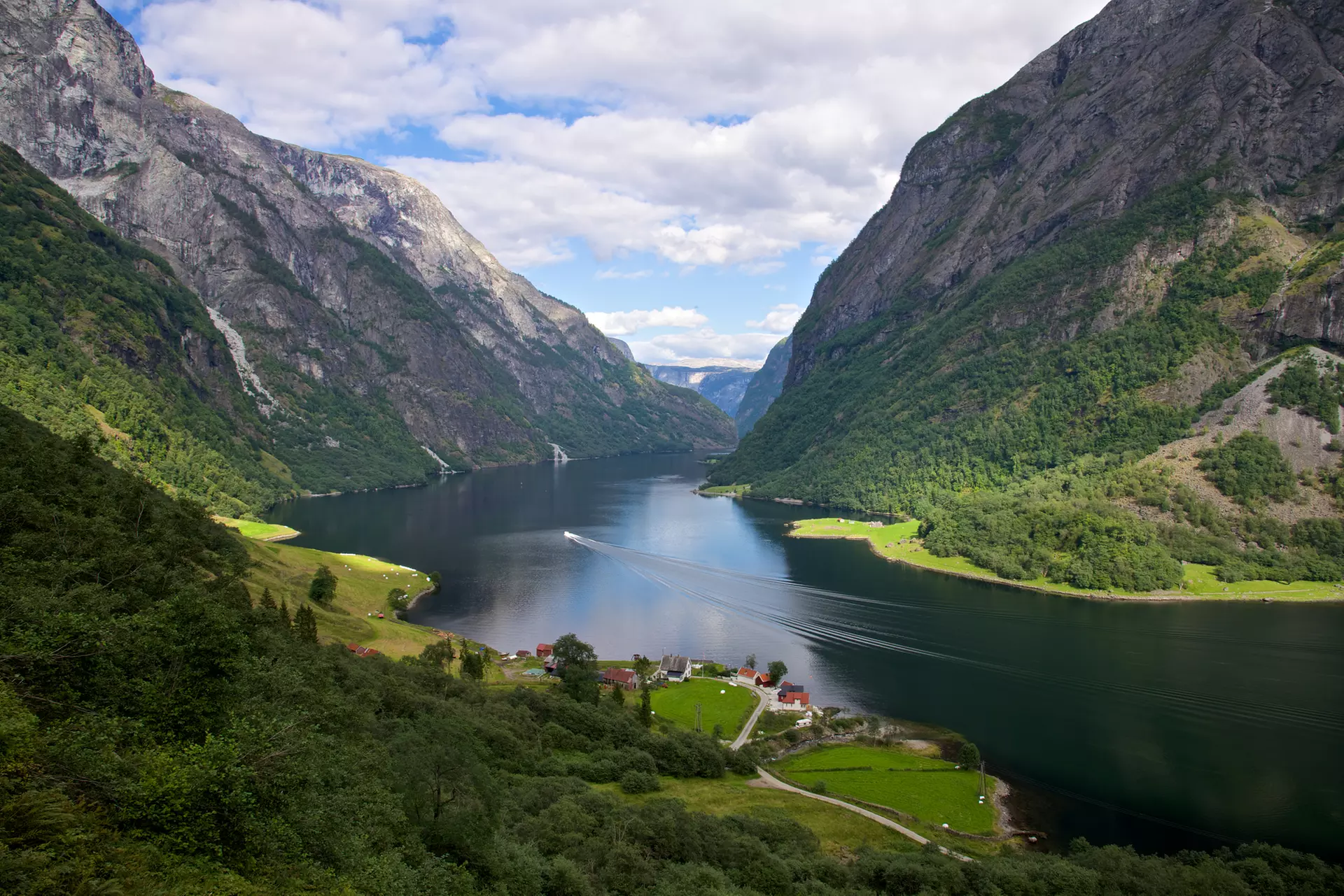 ✈ 9-Day Scandinavian Capitals Tour with Air from Weekender Breaks