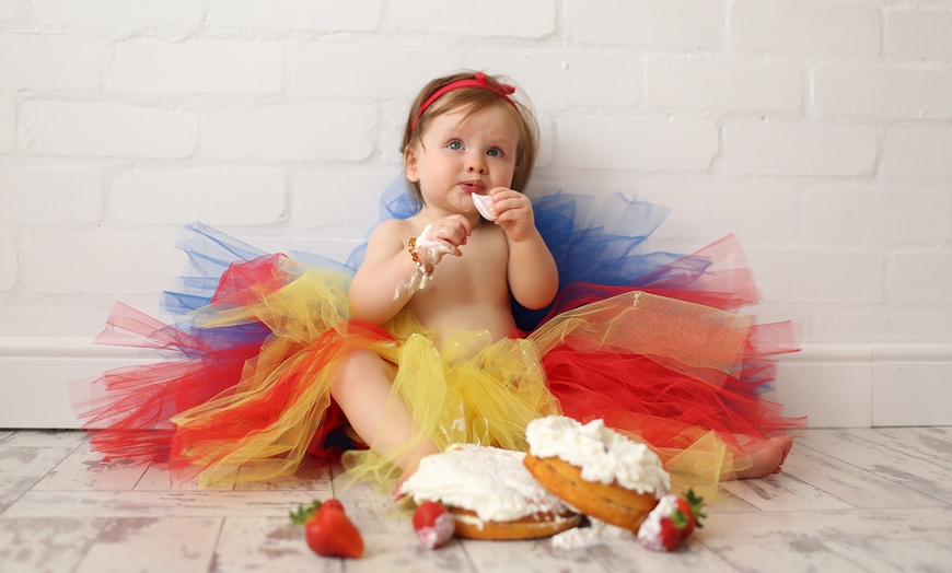 Image 6: Cake Smash Baby Photoshoot