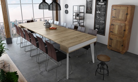 Consolle allungabile in stile nordico rifinita in melaminico