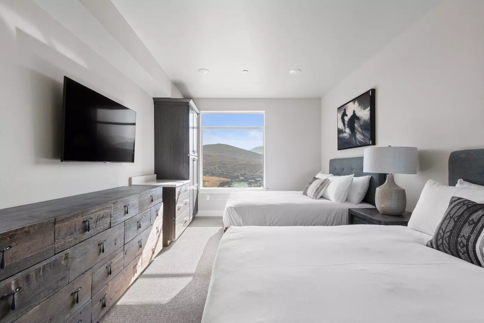 Member Pricing: 4* Mountain Resort in Park City with Sweeping Views 
